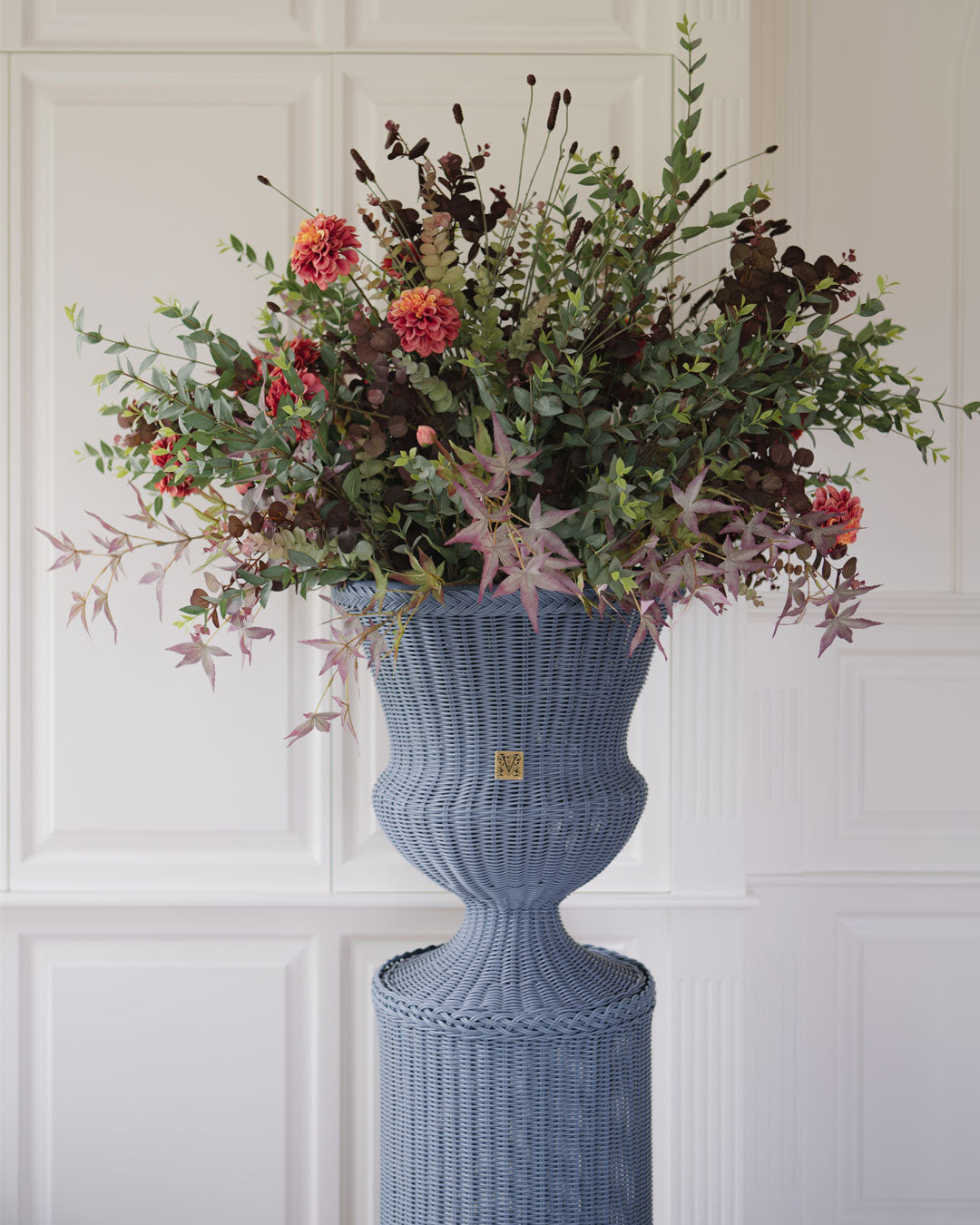 Clarice Orsini MEDICI – Silk Floral Arrangement