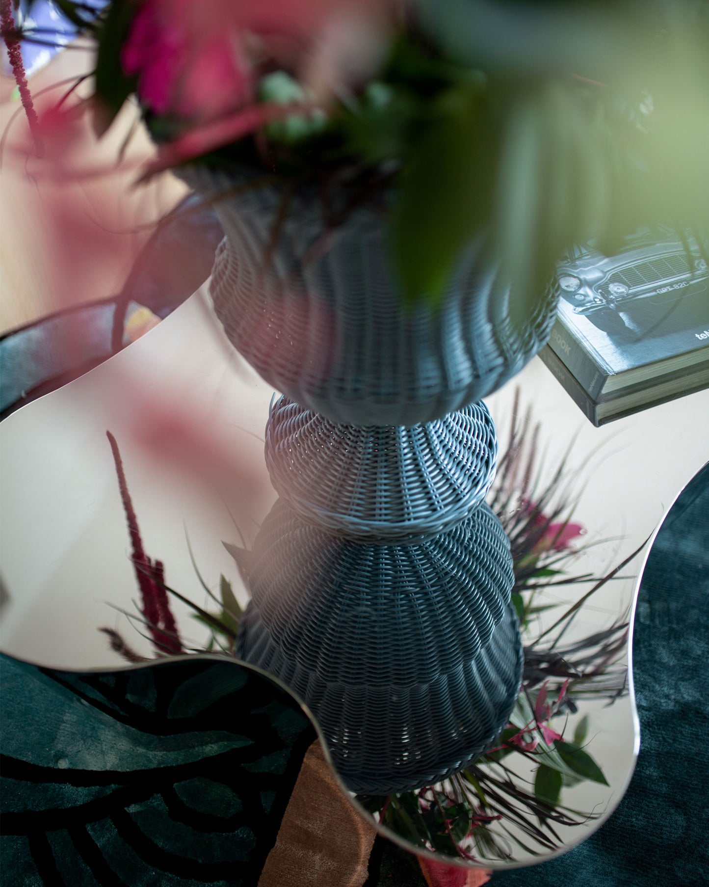 MEDICI Table Vase, Dove Blue